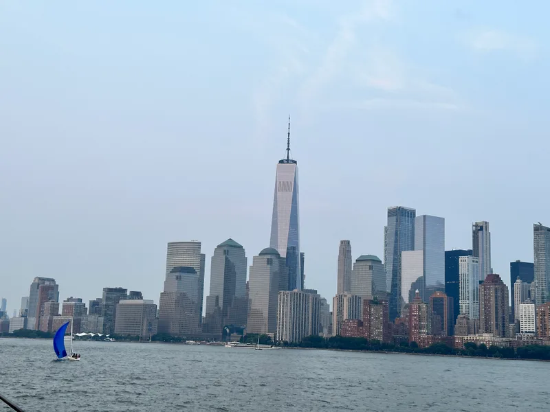 Lower Manhattan skyline with One World Trade Center from water
